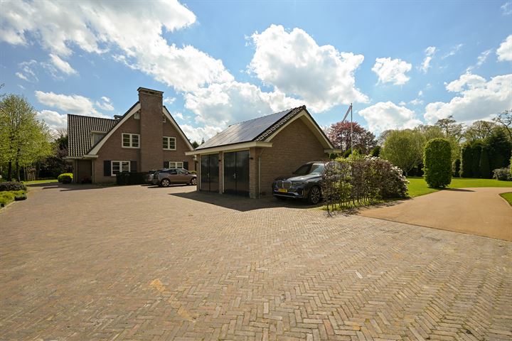 View photo 10 of Raaphorstlaan 19-B