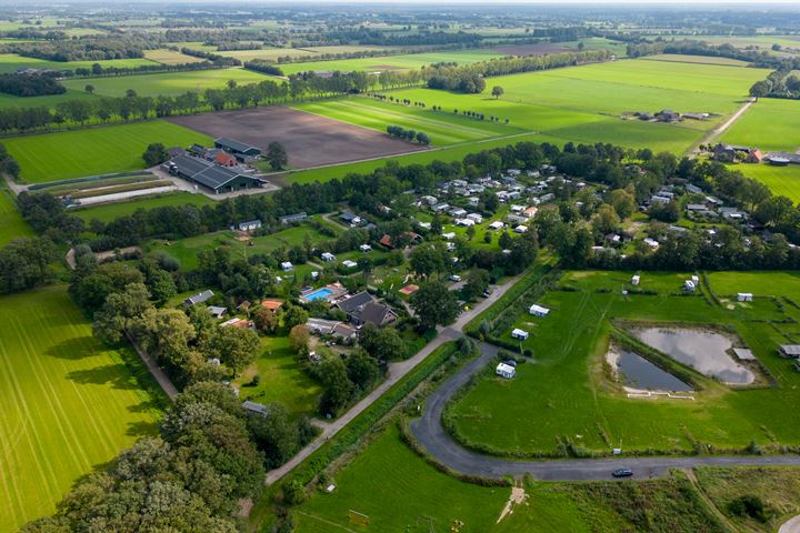 Bekijk foto 3 van Chalets - Camping de Meibeek