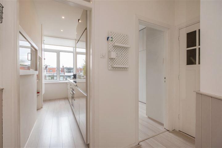 View photo 23 of Verhagen Metmanstraat 45