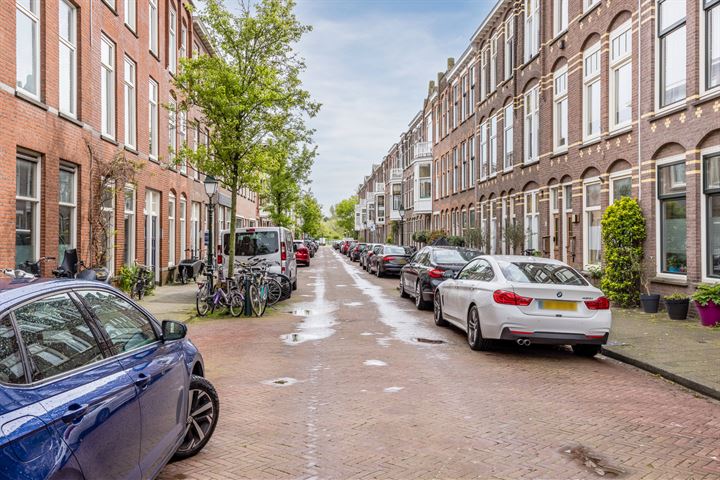 Bekijk foto 41 van Van Lumeystraat 68