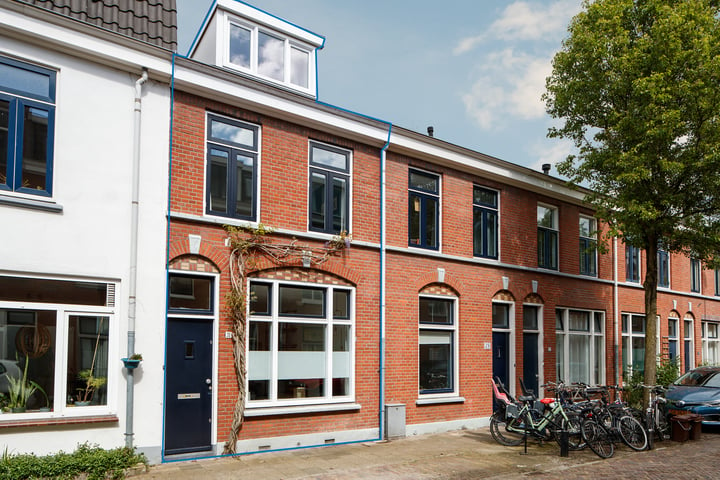 Bekijk foto 1 van Van Diemenstraat 31