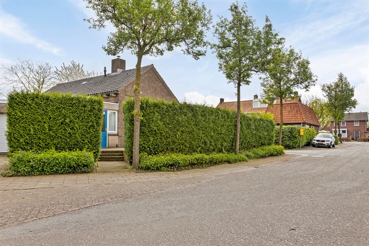 Bekijk foto 10 van Ronduitsestraat 12