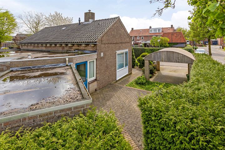 Bekijk foto 35 van Ronduitsestraat 12