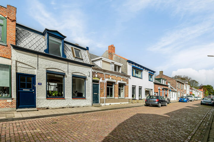 Bekijk foto 42 van Rozemarijnstraat 26