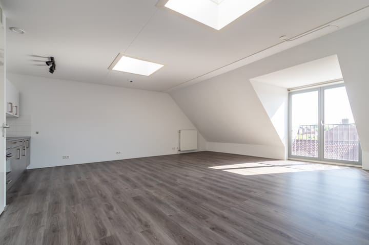 Foto 2 van Evertsenstraat 8-B