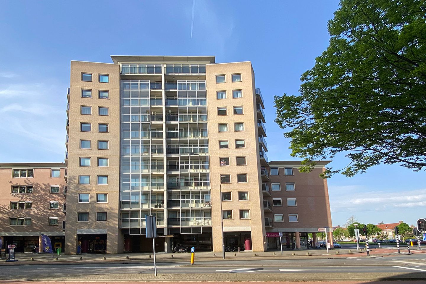 Foto 25 van Pettelaarseweg 247