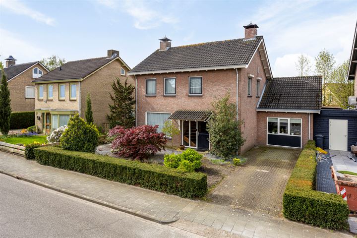 Bekijk foto 44 van Veldstraat 11