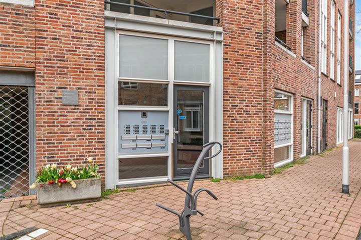 Bekijk foto 9 van Vaartstraat 21