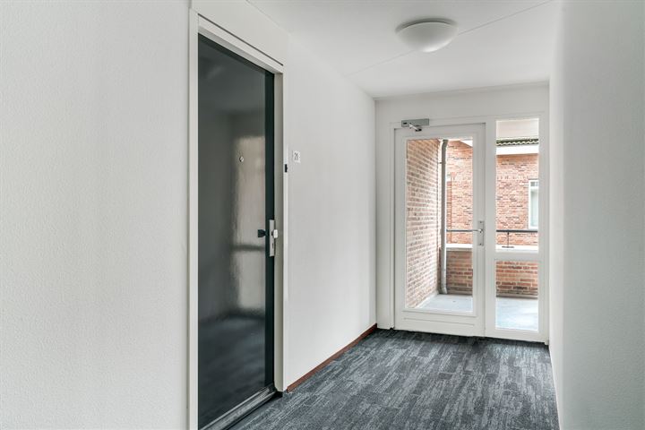 Bekijk foto 15 van Vaartstraat 21