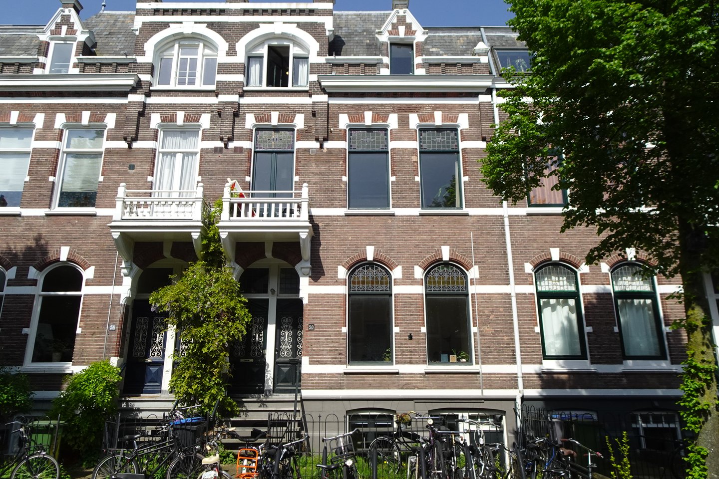 Bekijk foto 1 van Jacob Canisstraat 52