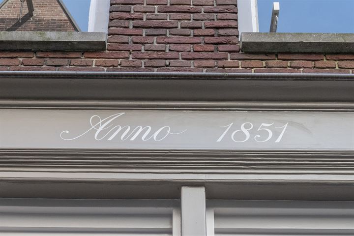 Bekijk foto 3 van Anjeliersstraat 101