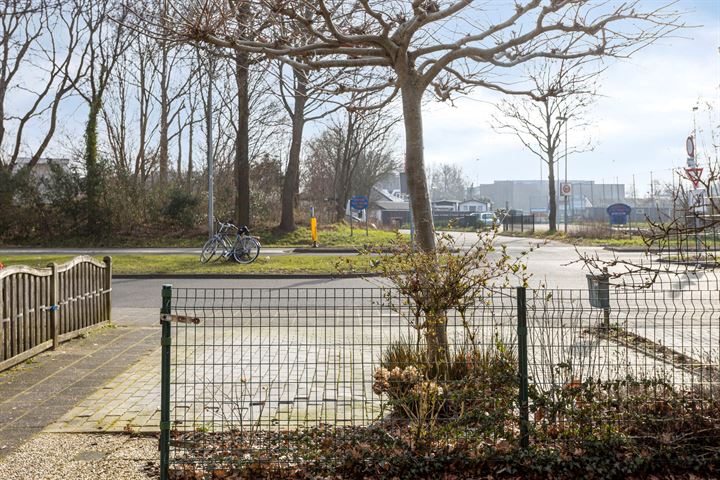 Bekijk foto 30 van Peizerweg 213