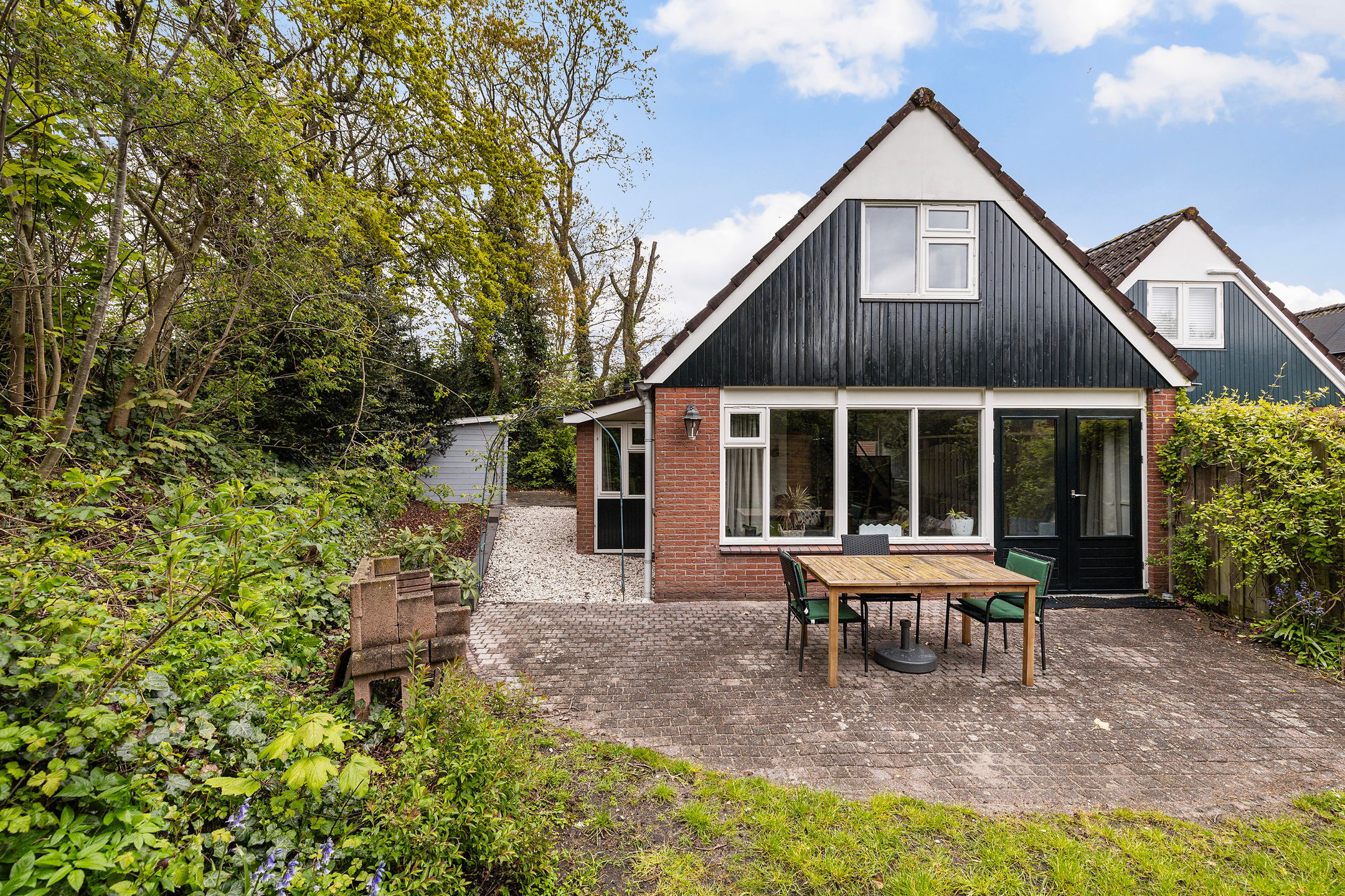 3-bedroom freehold villa in Ouddorp — photo 1 of 5