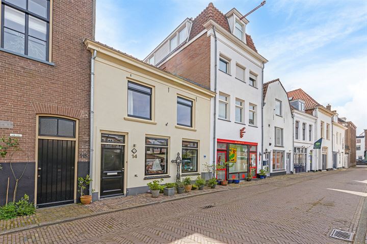 Bekijk foto 2 van Lange Steigerstraat 14