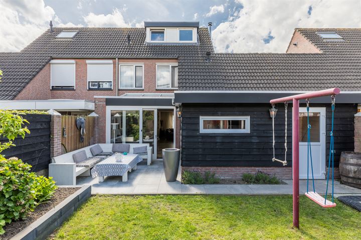 Bekijk foto 35 van Vonderstraat 8