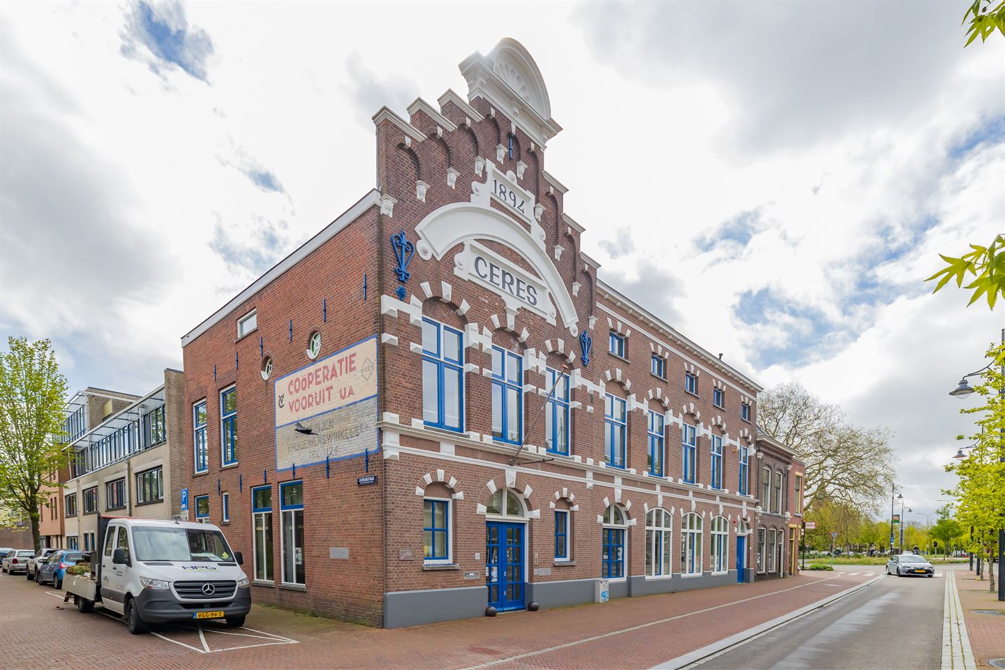 Bekijk foto 1 van Korevaarstraat 30