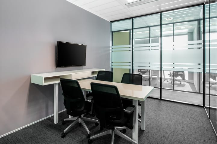 Rotterdam Airportplein 22