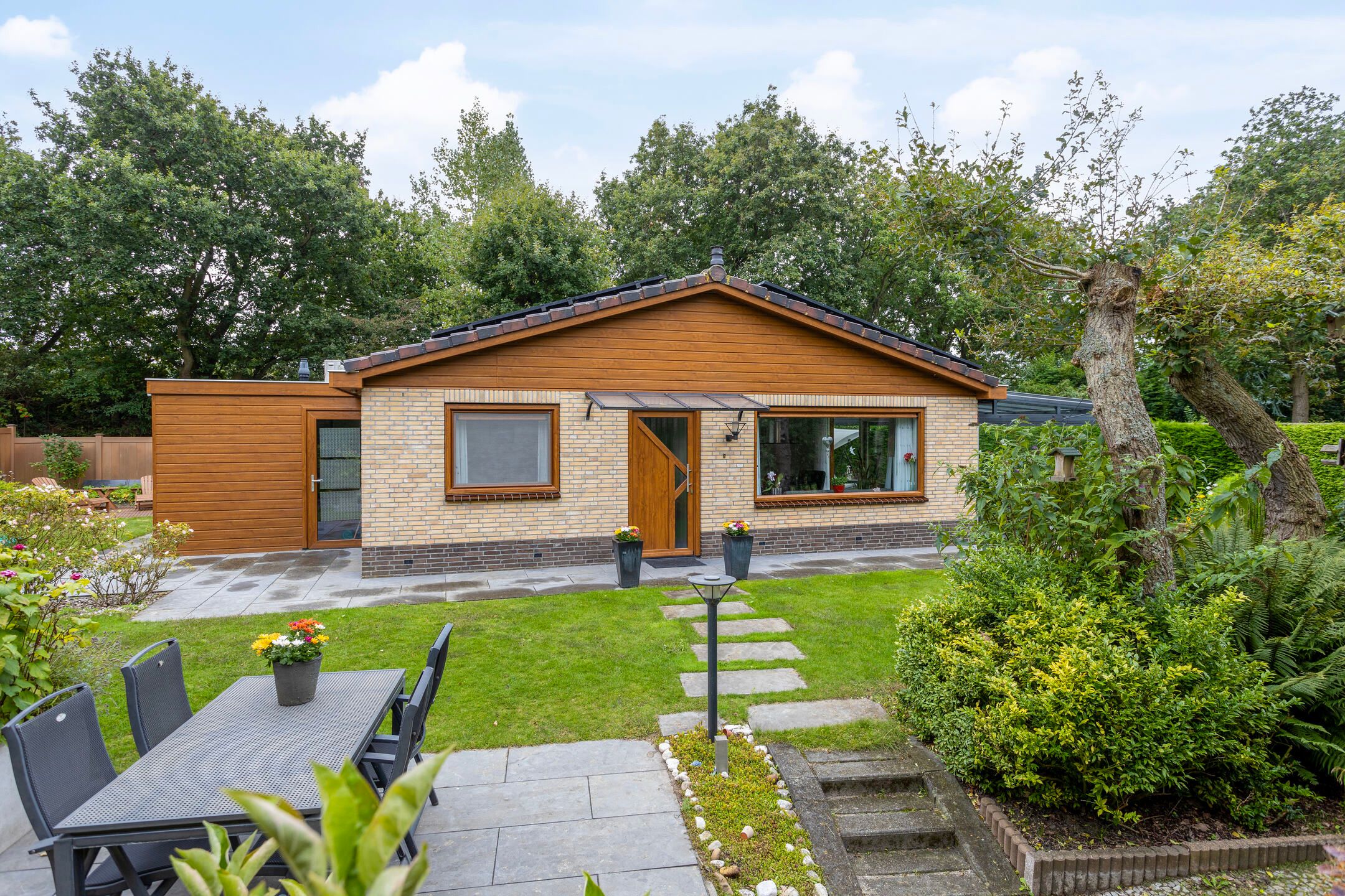 2-bedroom freehold villa in Ouddorp — photo 3 of 5