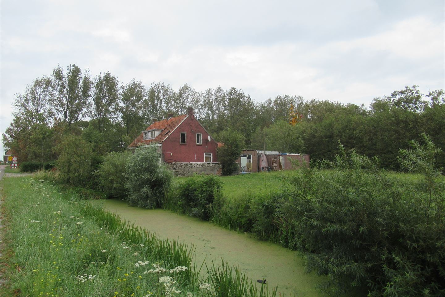 Bekijk foto 2 van Menningweerweg 10