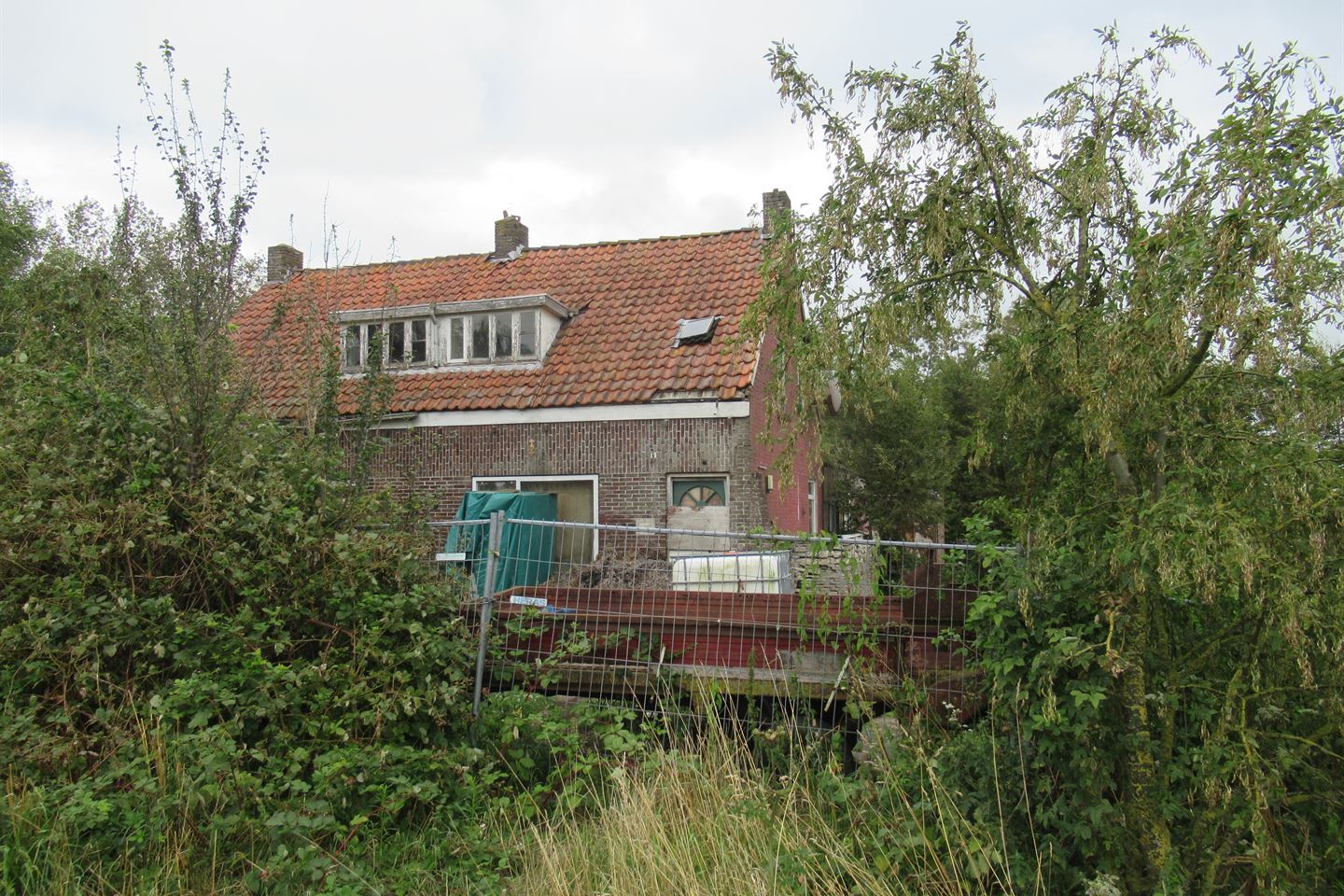 Bekijk foto 3 van Menningweerweg 10