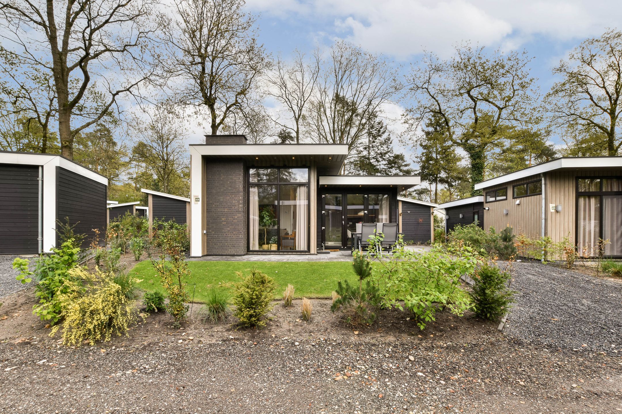 2-bedroom freehold villa in Hoenderloo (Gem. Apeldoorn) — photo 2 of 5