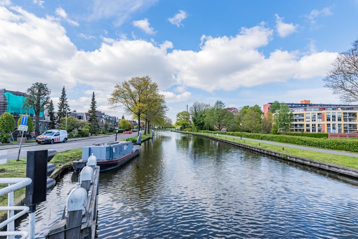 Bekijk foto 48 van Casparuslaan 402