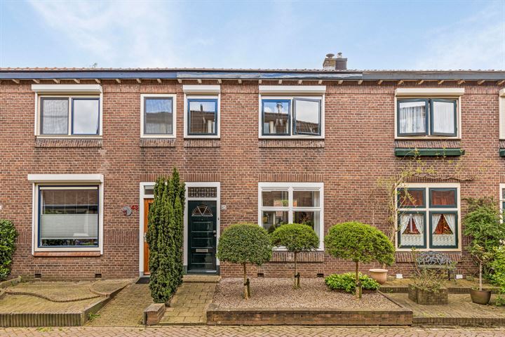 Bekijk foto 1 van Vonderstraat 45