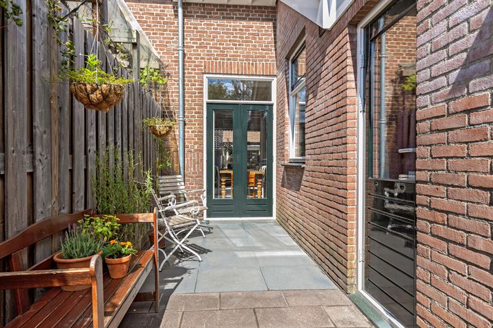 Bekijk foto 23 van Vonderstraat 45