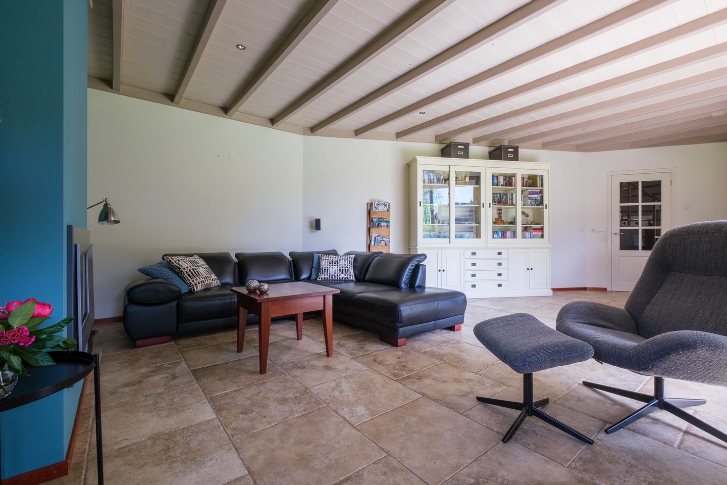 Foto 10 van Middendorpsstraat 14