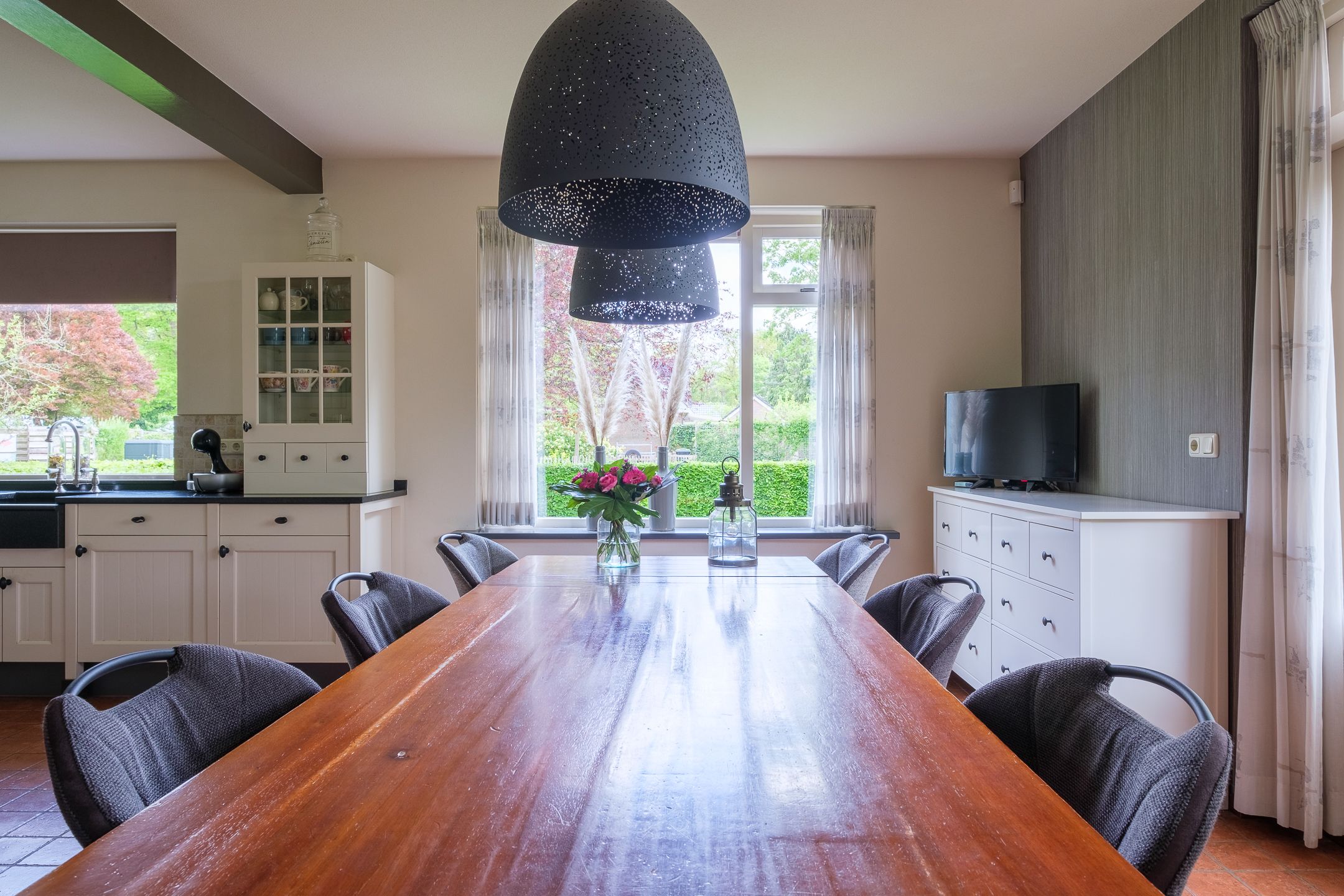 Foto 21 van Middendorpsstraat 14