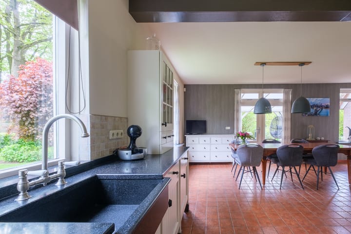 Foto 24 van Middendorpsstraat 14