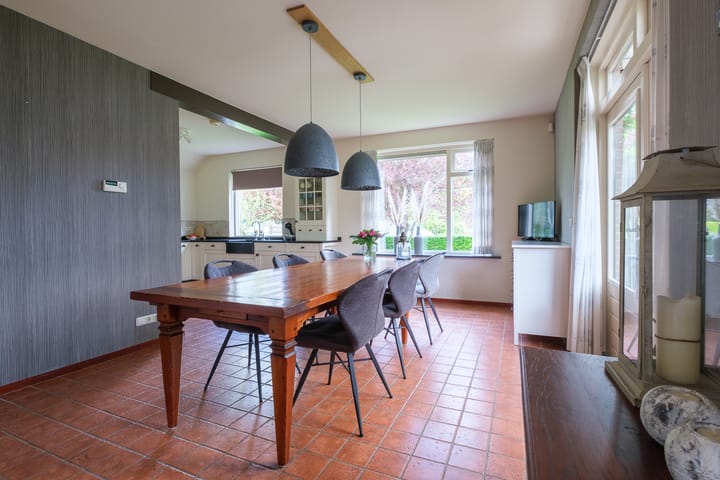 Foto 15 van Middendorpsstraat 14