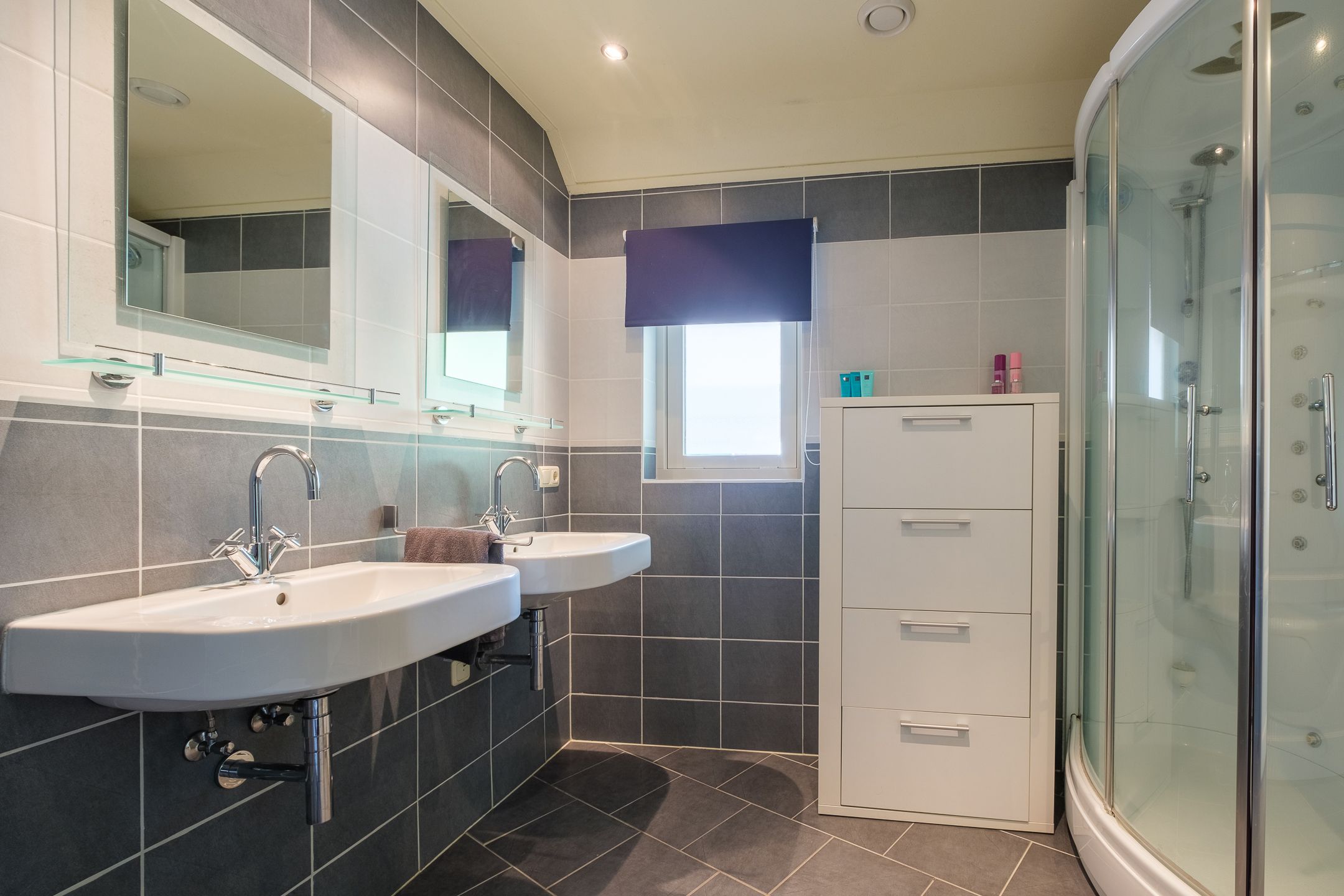 Foto 30 van Middendorpsstraat 14