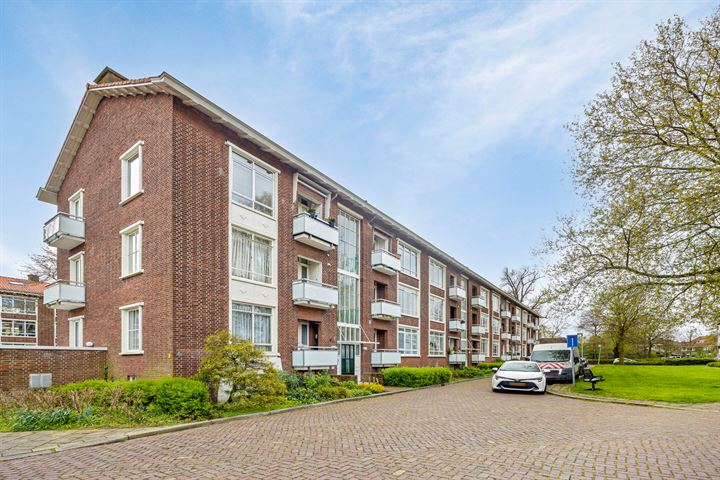 Bekijk foto 39 van Louis Couperusstraat 51