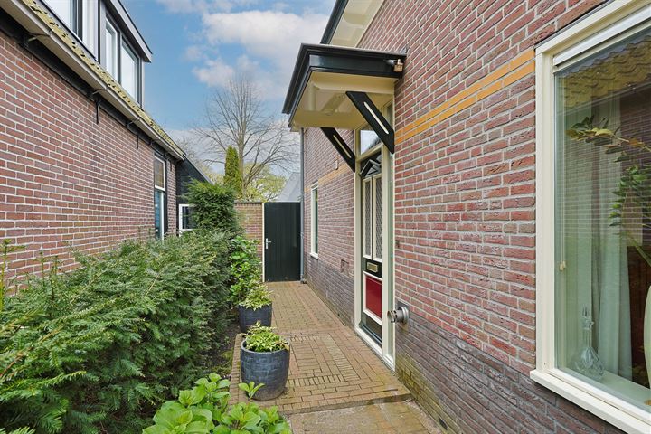 Bekijk foto 36 van Heerenweg 11