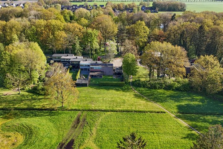 Bekijk foto 30 van Ir. Mentropweg 20