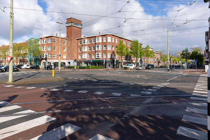 Bekijk foto 32 van Jonckbloetplein 15