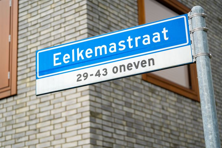 Bekijk foto 56 van Eelkemastraat 39