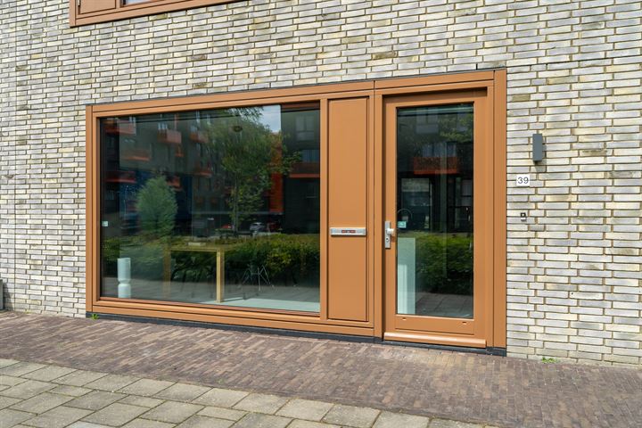 View photo 59 of Eelkemastraat 39