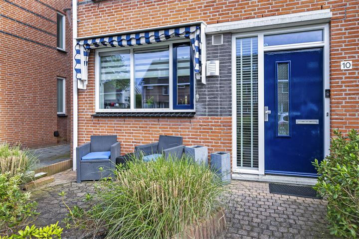 Bekijk foto 11 van Nicolaas van Puttenstraat 10