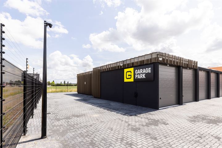 Bekijk foto 7 van GaragePark Hulst XXL