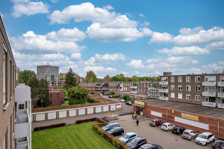 Bekijk foto 15 van Karel van Egmondstraat 67