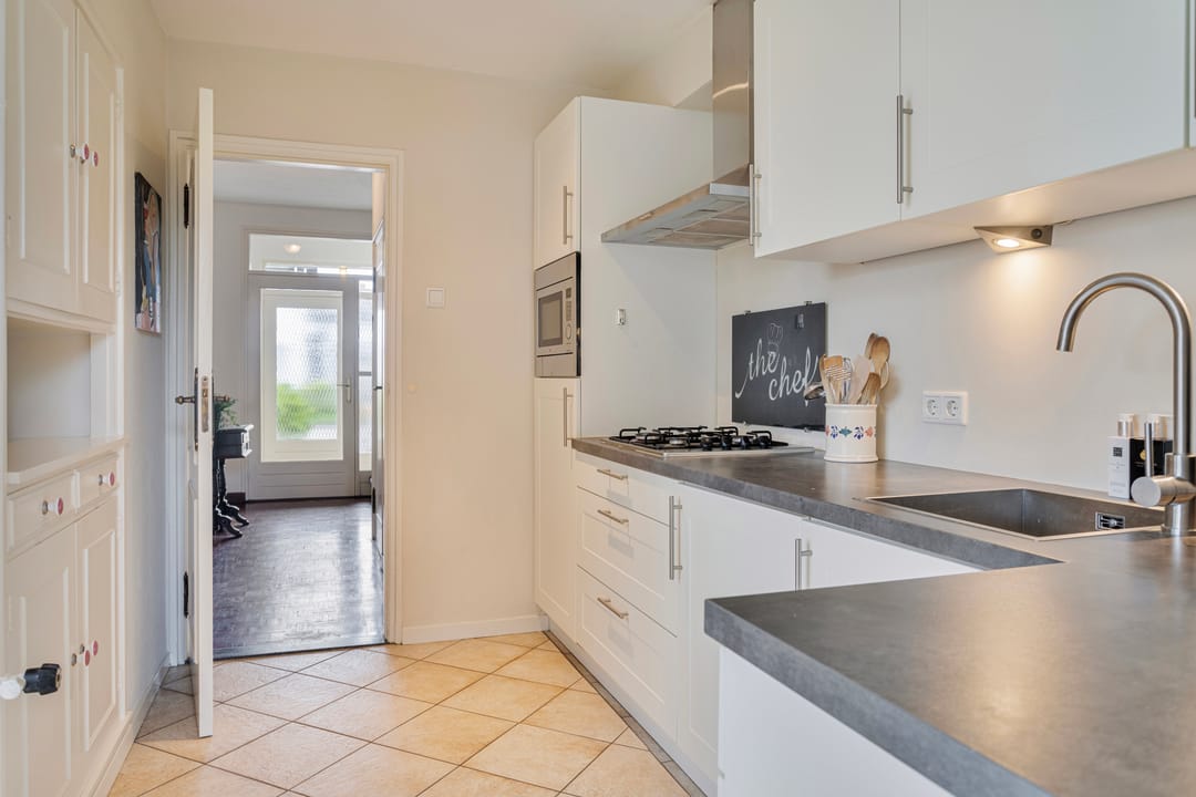 Foto 16 van Einthovenstraat 6