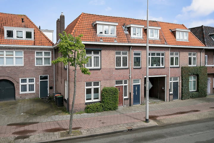 Bekijk foto 1 van Ringbaan-Oost 126