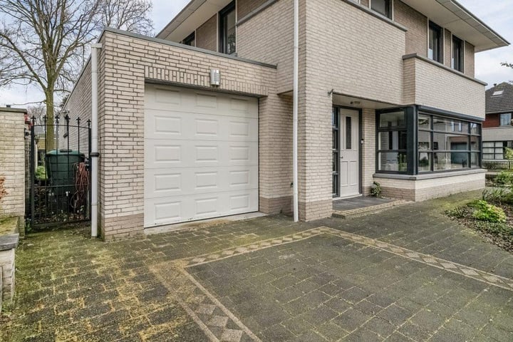 Bekijk foto 3 van Aleidisstraat 14