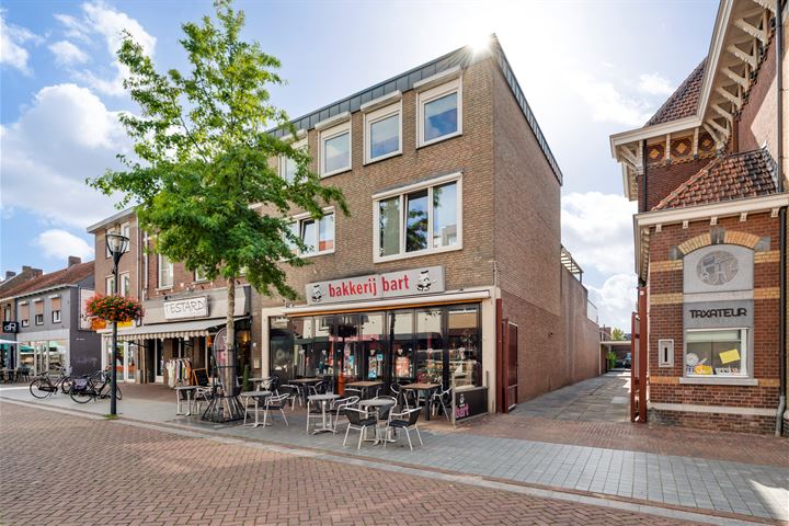 Bovenste straat 24, Echt