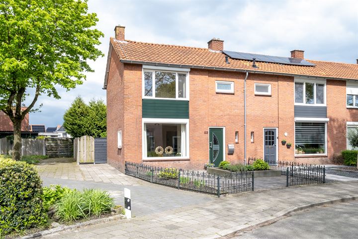 Bekijk foto 1 van Tulpstraat 63