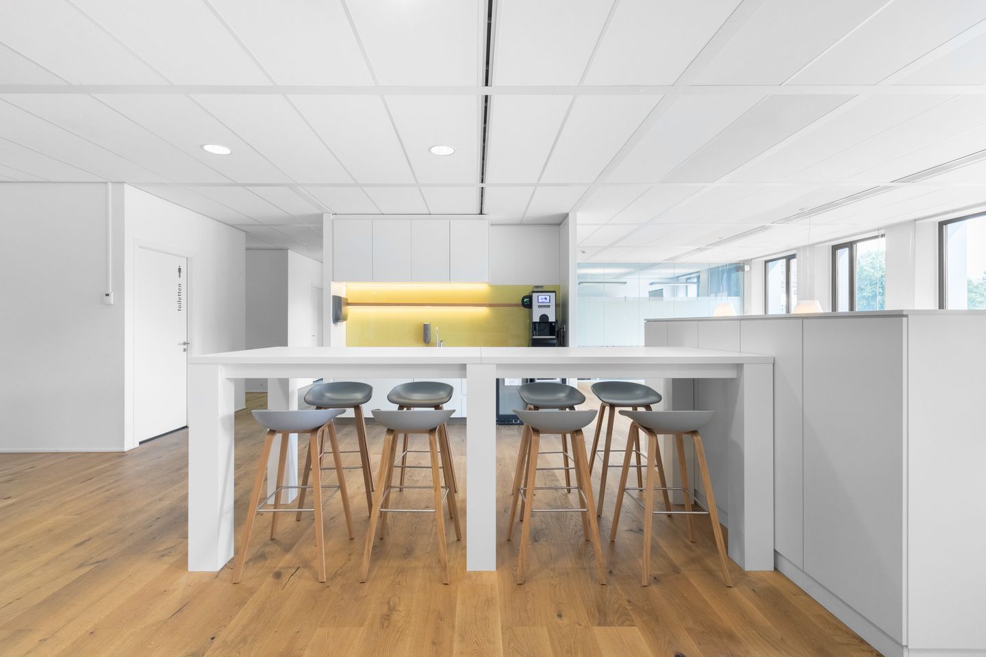 View photo 4 of Willemsplein 2