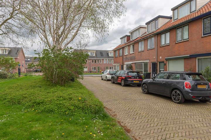 Bekijk foto 31 van Kneppelhoutstraat 45