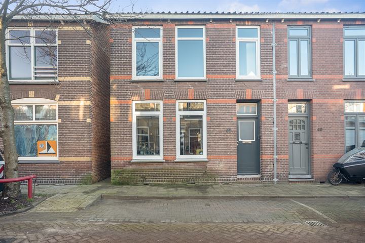 Bekijk foto 1 van Prins Hendrikstraat 42